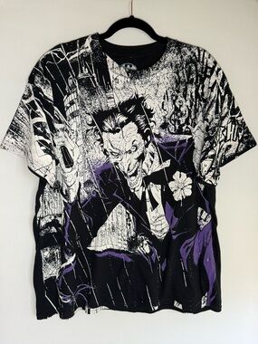 Batman Joker tee shirt • Men’s XL